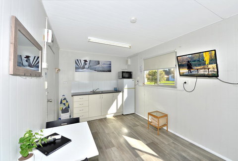 Mandurah Coastal Holiday Park - Winery Find 2