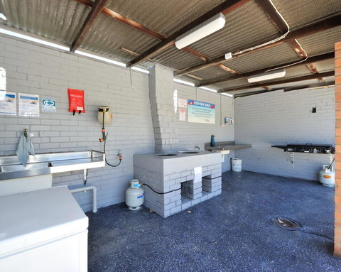 Mandurah Coastal Holiday Park - Winery Find 38