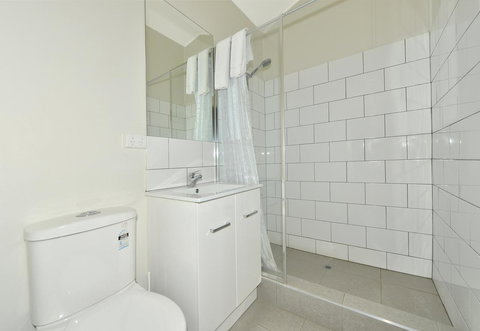 Mandurah Coastal Holiday Park - Winery Find 8