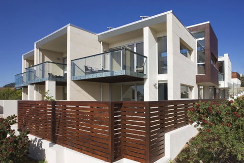 Alouarn Apartments - Winery Find 6