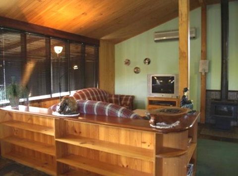 Pemberton Old Picture Theatre Holiday Apartments - Winery Find 17