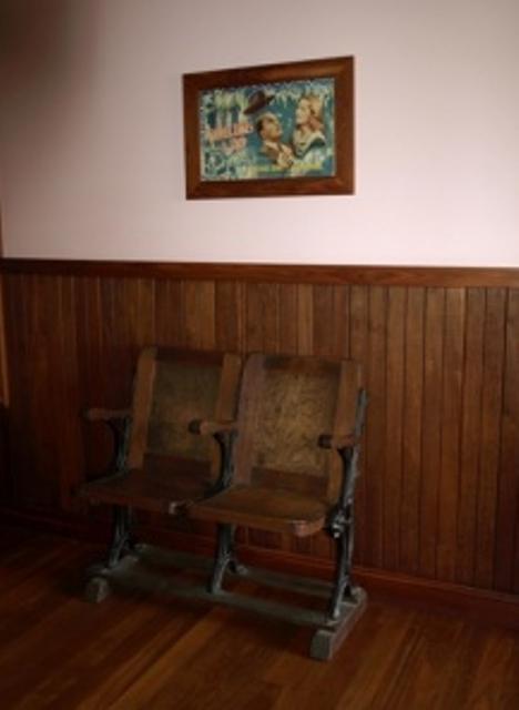 Pemberton Old Picture Theatre Holiday Apartments - Winery Find 38