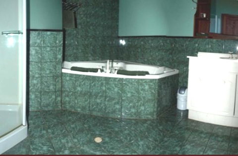 Pemberton Old Picture Theatre Holiday Apartments - Winery Find 22
