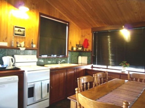 Pemberton Old Picture Theatre Holiday Apartments - Winery Find 18