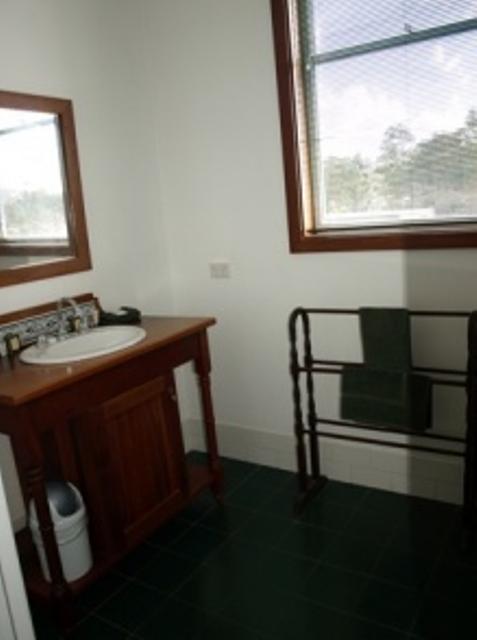 Pemberton Old Picture Theatre Holiday Apartments - Winery Find 41