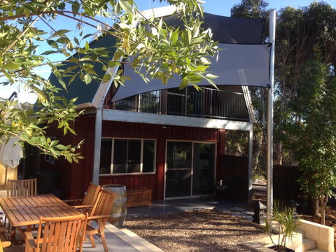 Dunsborough Barn Stay - Winery Find 5