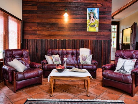 Oak Tree Barn Bridgetown - Winery Find 6