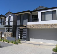 Swan Valley Townhouse - Winery Find