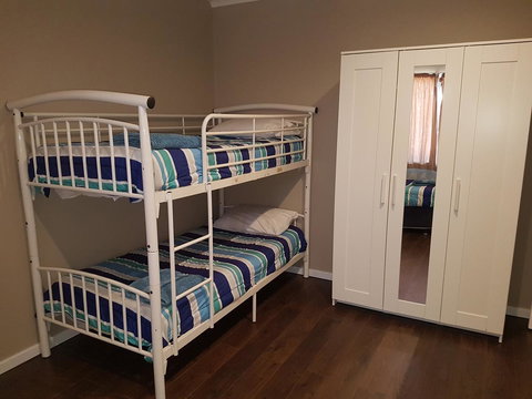 Kalbarri Sunset Villa - Winery Find 12