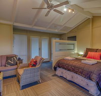 Windfall Estate Vineyard Cottage - Winery Find