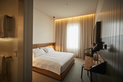 The Premier Mill Hotel - Winery Find 31