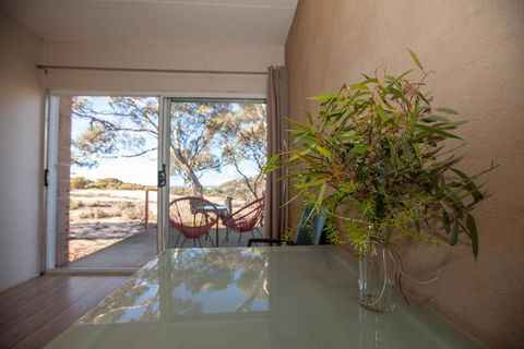 EUCLA MOTOR HOTEL - Winery Find 12