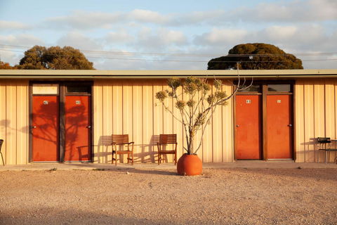 EUCLA MOTOR HOTEL - Winery Find 7