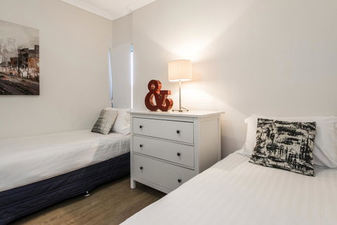 Hay WP - Winery Find 15