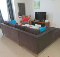 Superb 2 BR East Perth Riverside Apartment Location Comfort and Space 45 - Winery Find