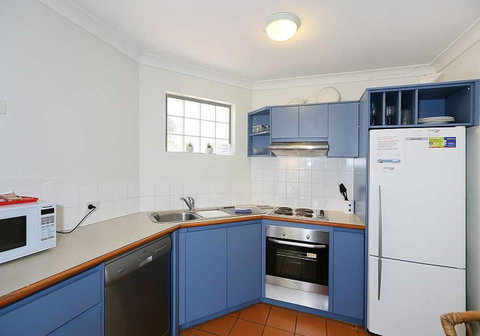 Scarborough Beach Front Resort - Shell Four - Winery Find 12