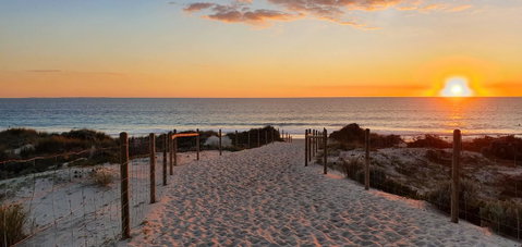 Scarborough Beach Front Resort - Shell Four - Winery Find 22