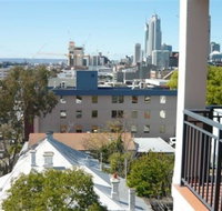Colin St Apartment - Winery Find