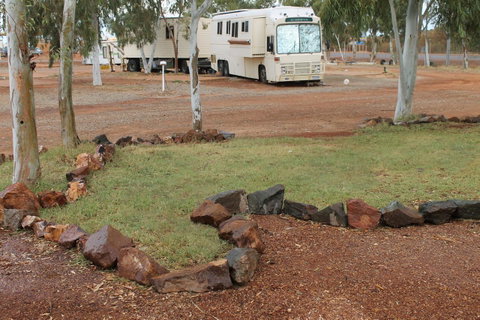 Meekatharra Accommodation Centre - Winery Find 15