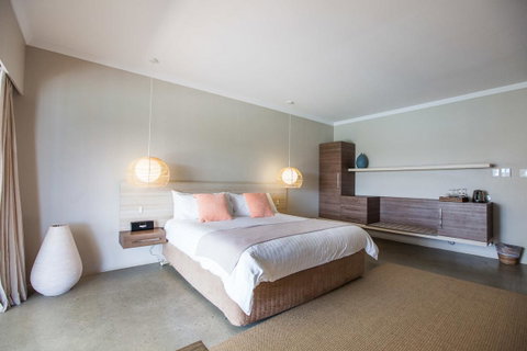 The Marina Hotel - Mindarie - Winery Find 6