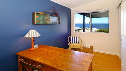 Tru Blu - Enjoy Sweeping 180 Degree Views Of Gracetown In This Modern Family Beach House - Winery Find 4