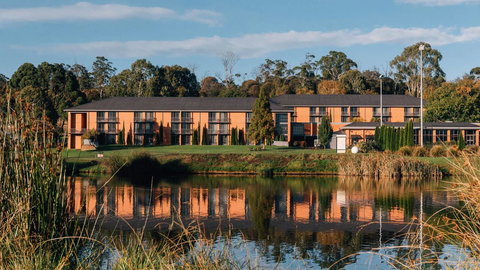 Country Club Tasmania - Winery Find 16