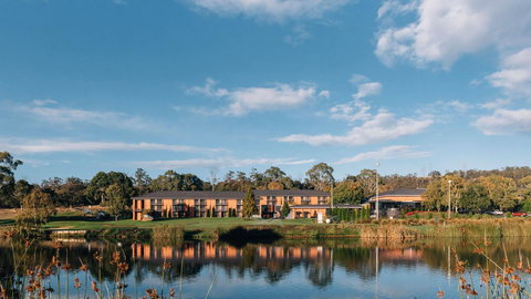 Country Club Tasmania - Winery Find 6