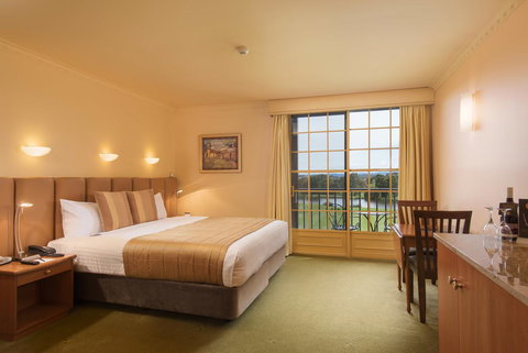 Country Club Tasmania - Winery Find 29