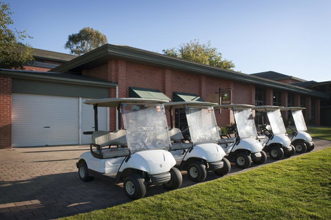 Country Club Tasmania - Winery Find 33