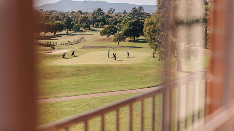Country Club Tasmania - Winery Find 24