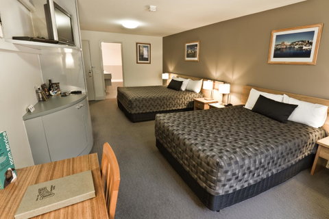 The Old Woolstore Apartment Hotel - Winery Find 10