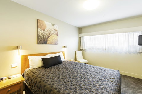 The Old Woolstore Apartment Hotel - Winery Find 7