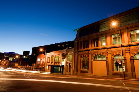 The Old Woolstore Apartment Hotel - Winery Find 2