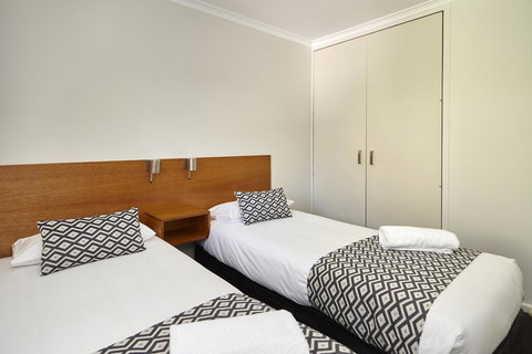 Elphin Serviced Apartments - Winery Find 24