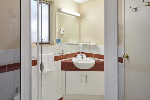 Elphin Serviced Apartments - Winery Find 6