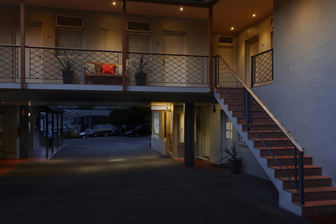 Elphin Serviced Apartments - Winery Find 20