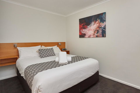 Elphin Serviced Apartments - Winery Find 2