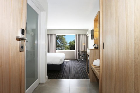Mercure Launceston - Winery Find 11