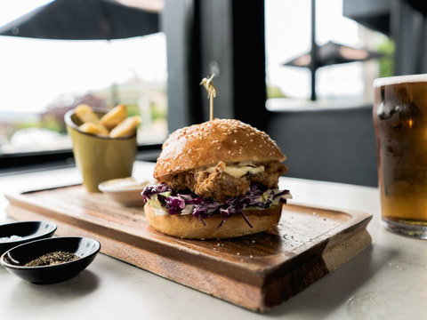 Mercure Launceston - Winery Find 38