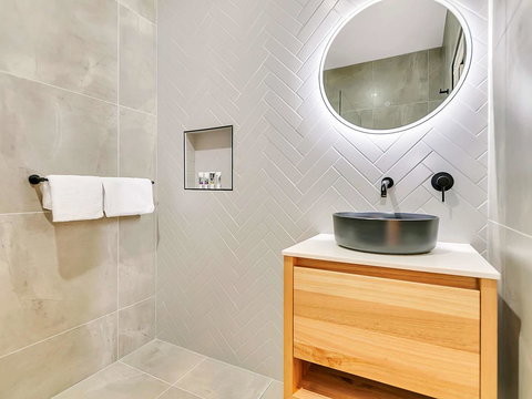Mercure Launceston - Winery Find 44