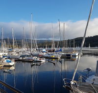 Oyster Cove Chalet - Winery Find