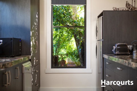 The WeareHouse In Deloraine - Winery Find 12
