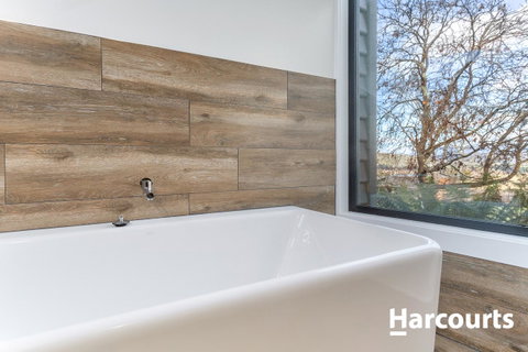 The WeareHouse In Deloraine - Winery Find 18
