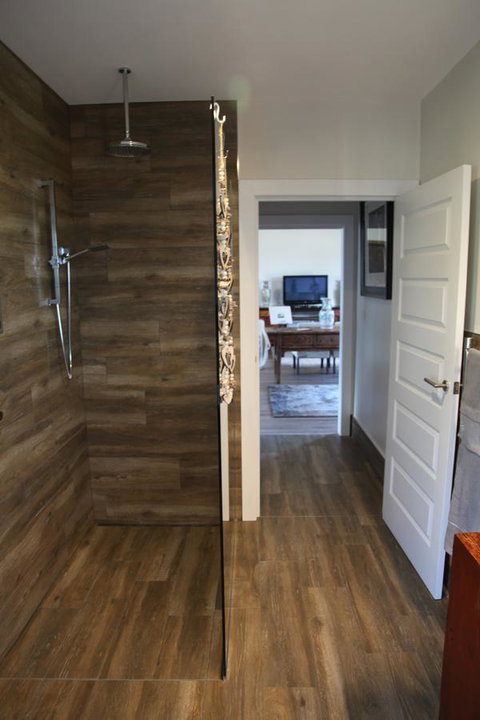 The WeareHouse In Deloraine - Winery Find 35