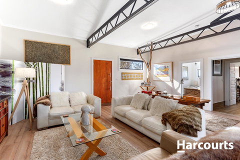 The WeareHouse In Deloraine - Winery Find 13