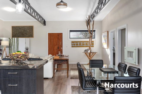 The WeareHouse In Deloraine - Winery Find 8