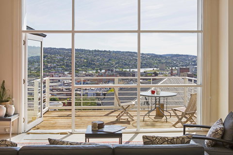 Highbury Apartments - Winery Find 5