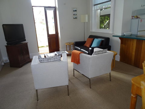 Highbury Apartments - Winery Find 40