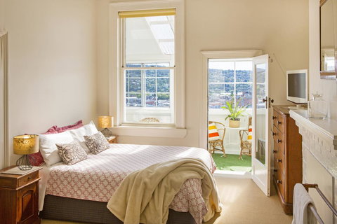 Highbury Apartments - Winery Find 1