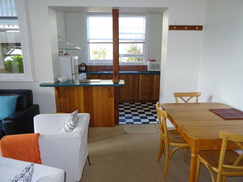 Highbury Apartments - Winery Find 38
